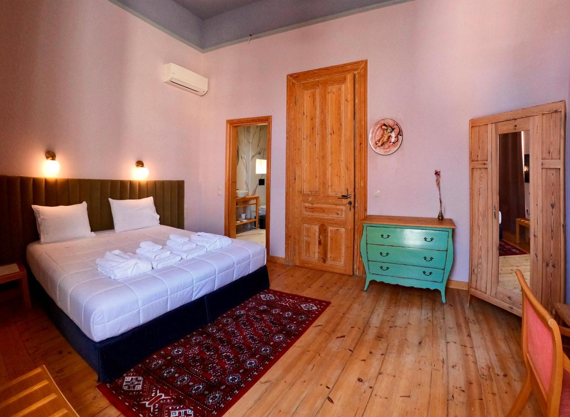 Vasilikon Hotel 1888 The Past Is Present Historical Preservation Monument Kalamata Extérieur photo