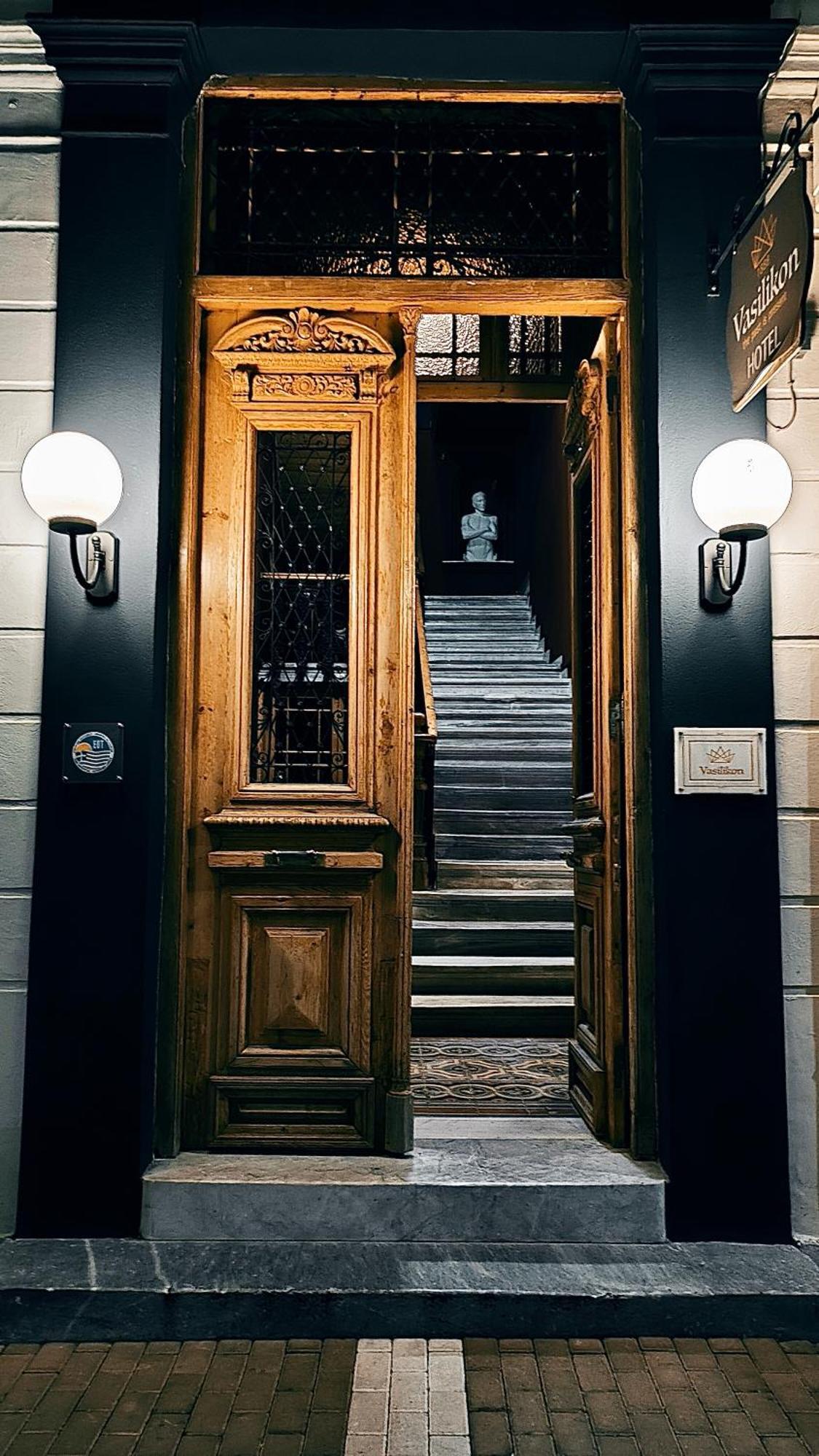 Vasilikon Hotel 1888 The Past Is Present Historical Preservation Monument Kalamata Extérieur photo